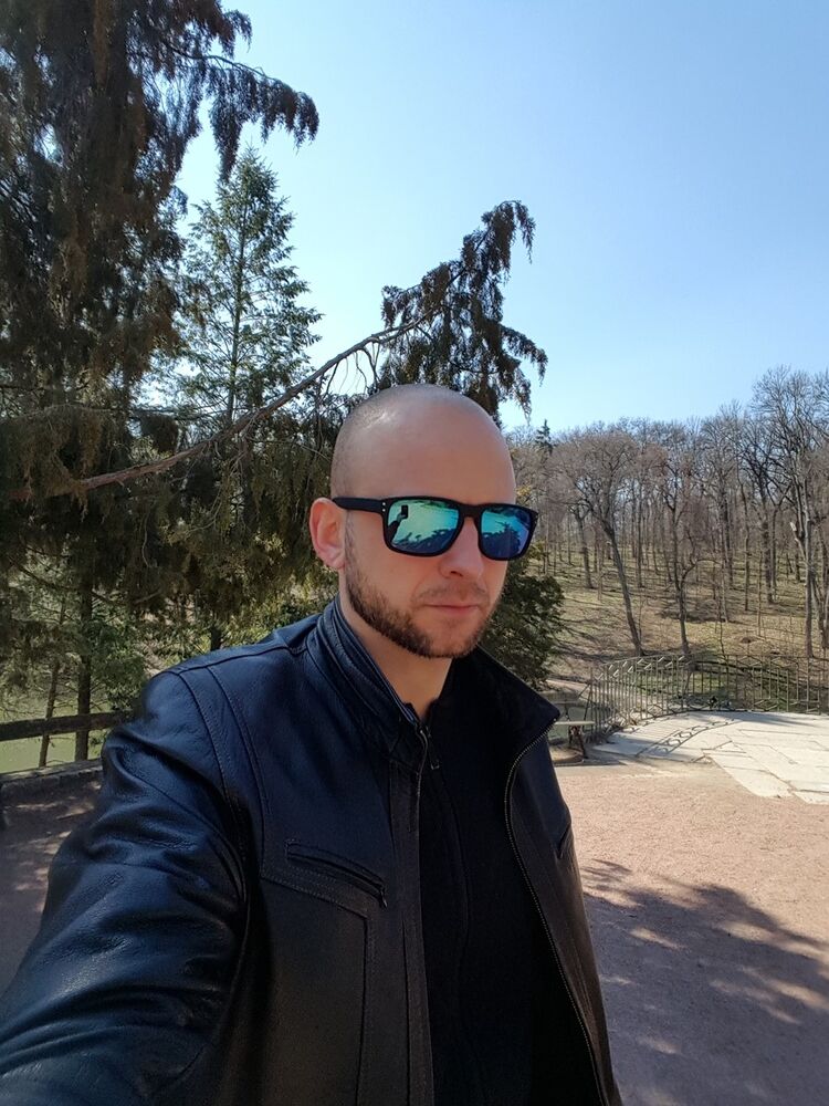  9648488  Vadym, 37 ,    New York City