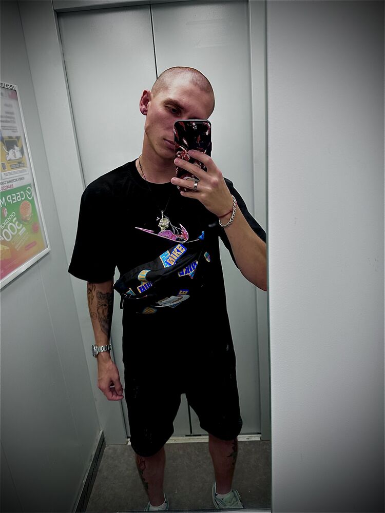  40760478  , 26 ,    