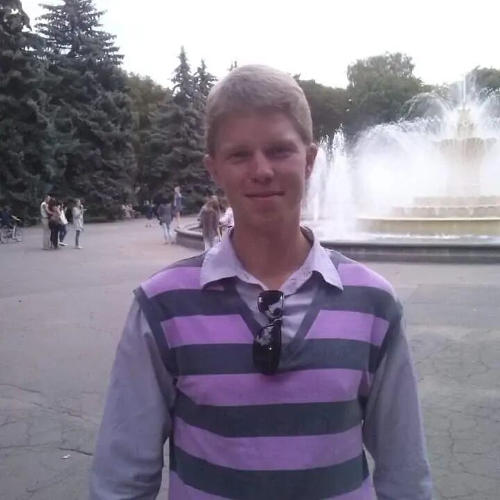  30379768  , 30 ,    