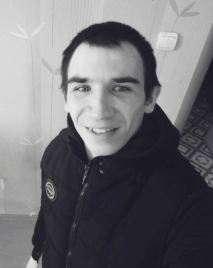  ,   Petr, 28 ,   ,   