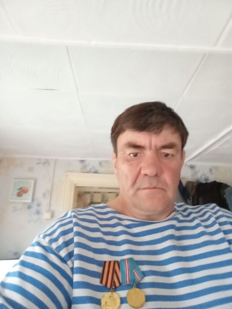  40018358  , 54 ,    