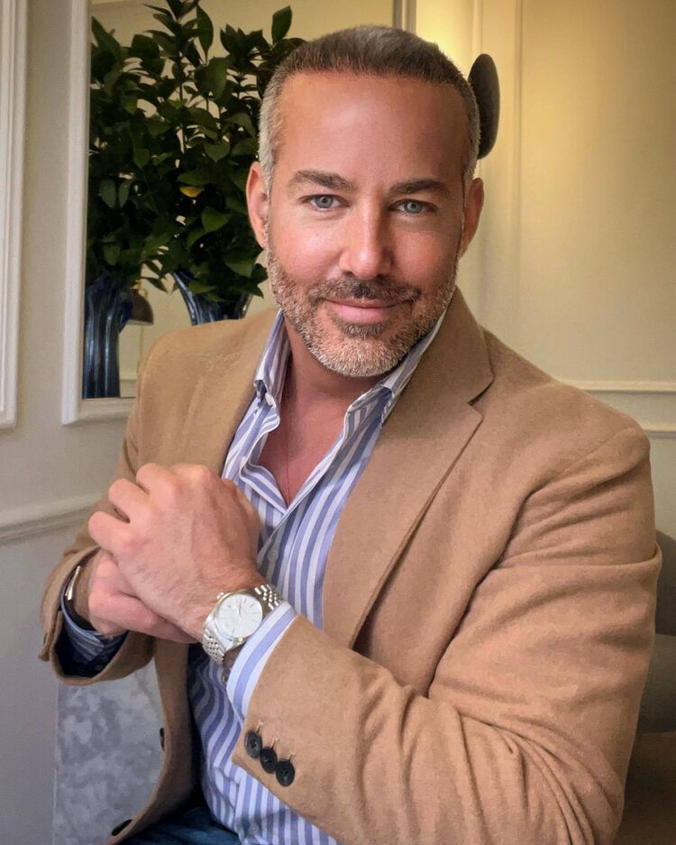  Palais-Bourbon,   Marco ferrer, 55 ,   ,   
