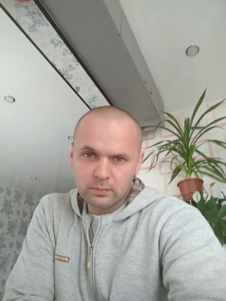  18099678  , 40 ,    