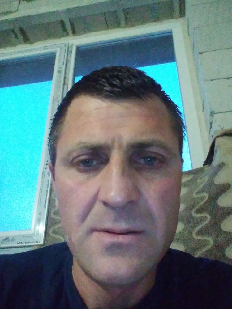  ,   Tigran, 39 ,   ,   