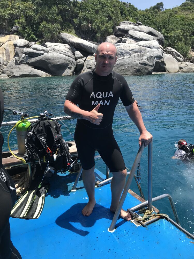  32283308  , 41 ,    Phuket