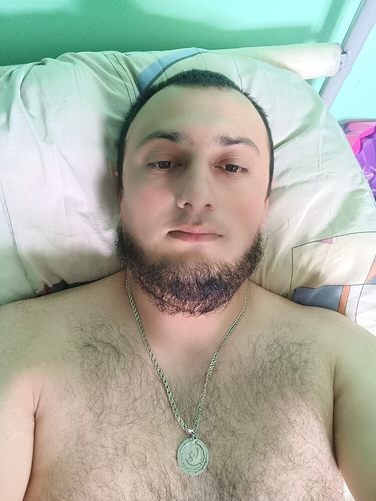  52827878  , 34 ,    