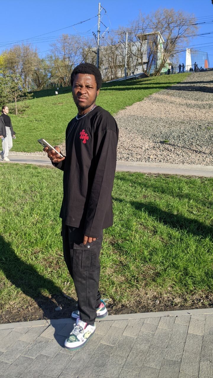  52813848  , 24 ,    