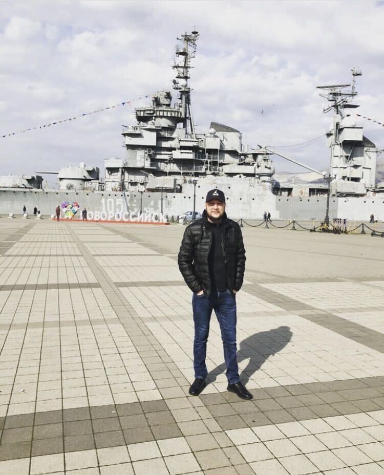  34158428  Vladimir, 33 ,    