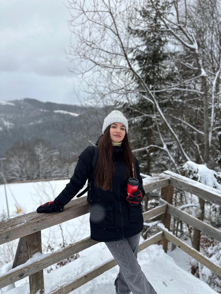  54588938  HYriK, 32 ,    