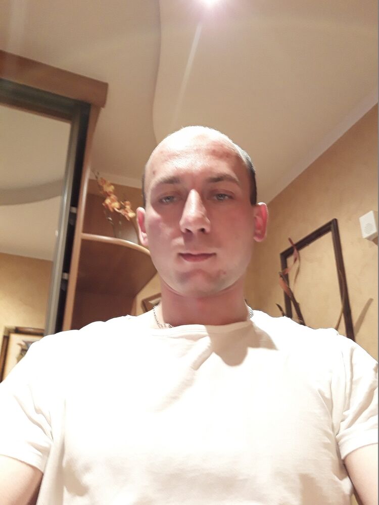  16003738  Maks, 34 ,    