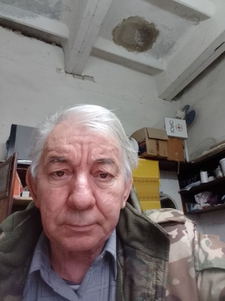  48891668  , 69 ,    Charenton-Le-Pont