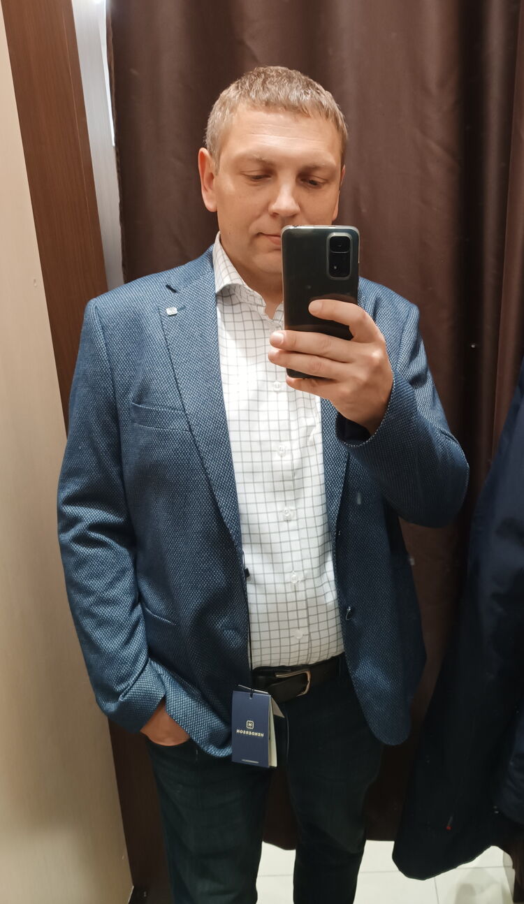  46105128  , 43 ,    