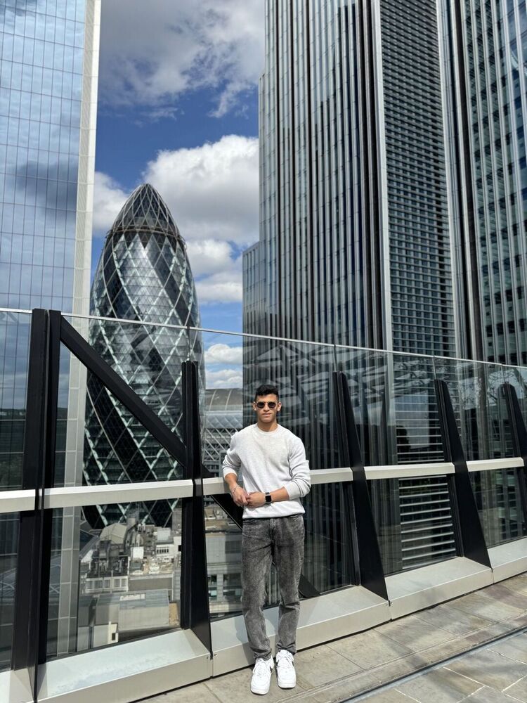  ,   Abdulaziz, 23 ,   ,   , c , 