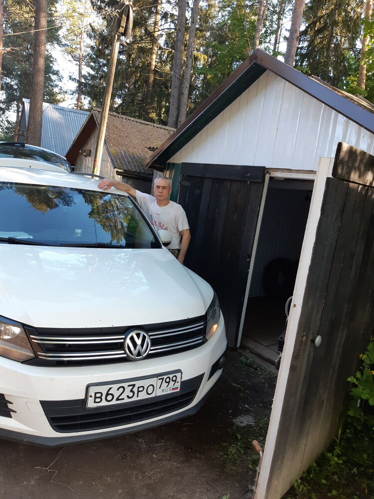  21207658  Piter, 51 ,    