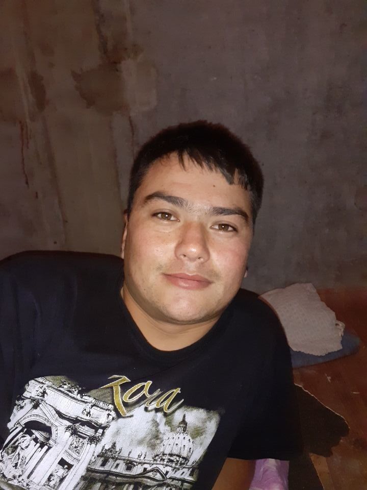  18250878  , 31 ,    -