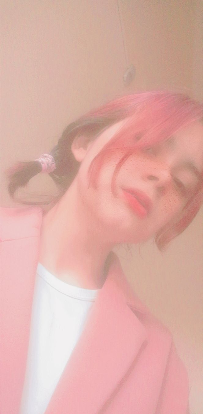  30467798  Anastasia, 20 ,    