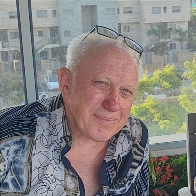  45279268  Vlad, 72 ,    Ashqelon