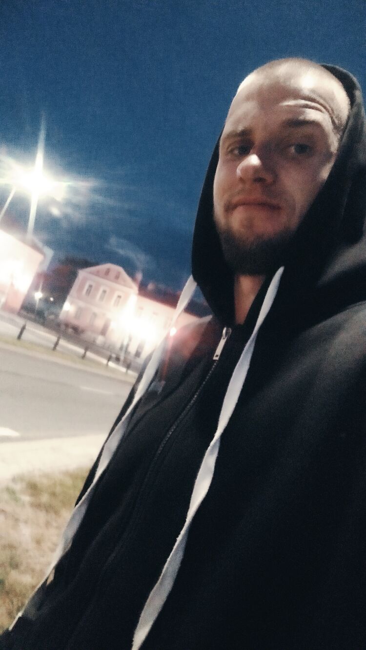  47458188  , 31 ,    