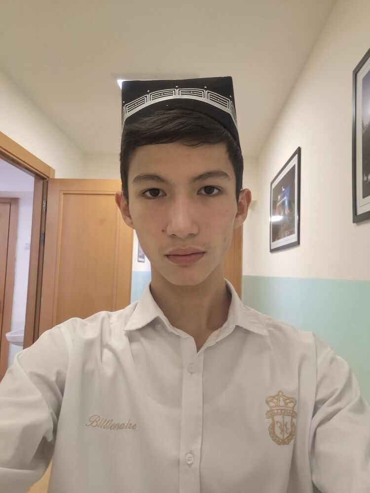  52962148  YASHNARBEK, 19 ,    