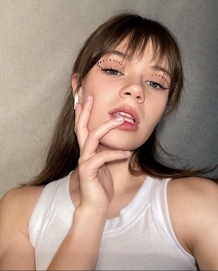  29758158  , 21 ,    --