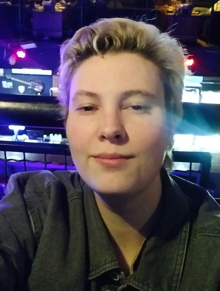  51727938  , 27 ,    
