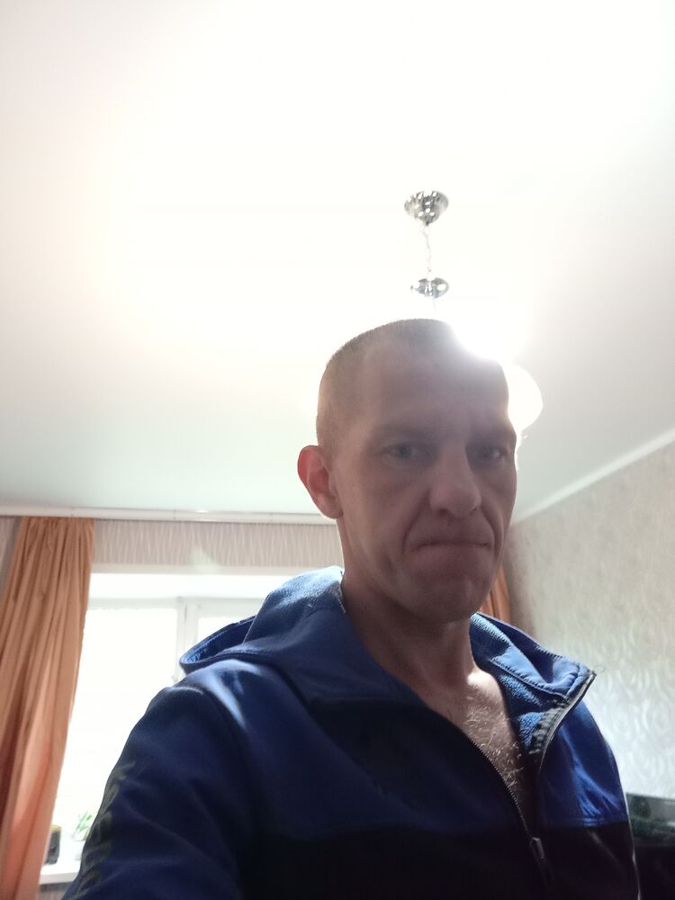  26911168  Nikolay, 40 ,    