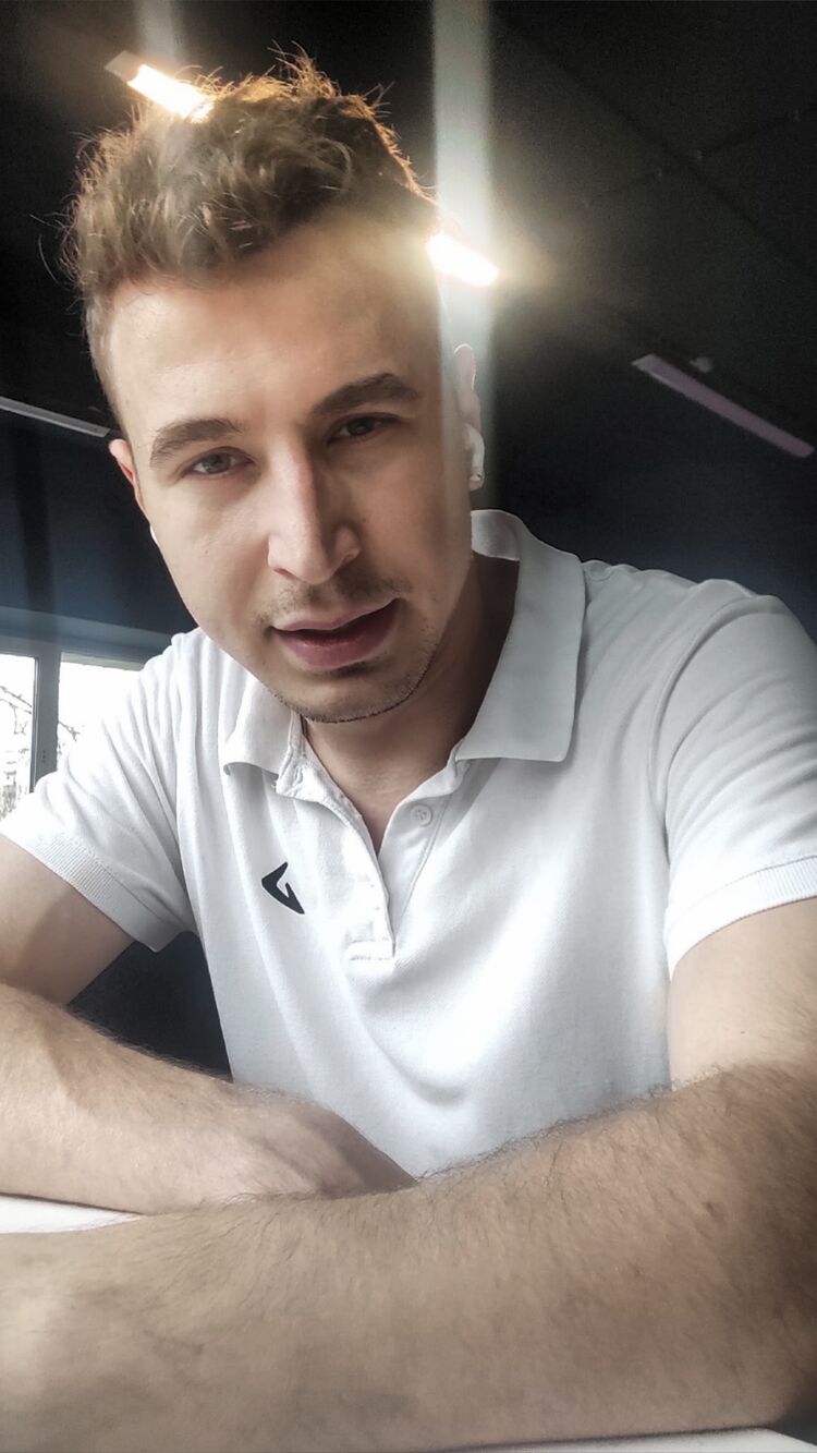  54677228  , 24 ,    -