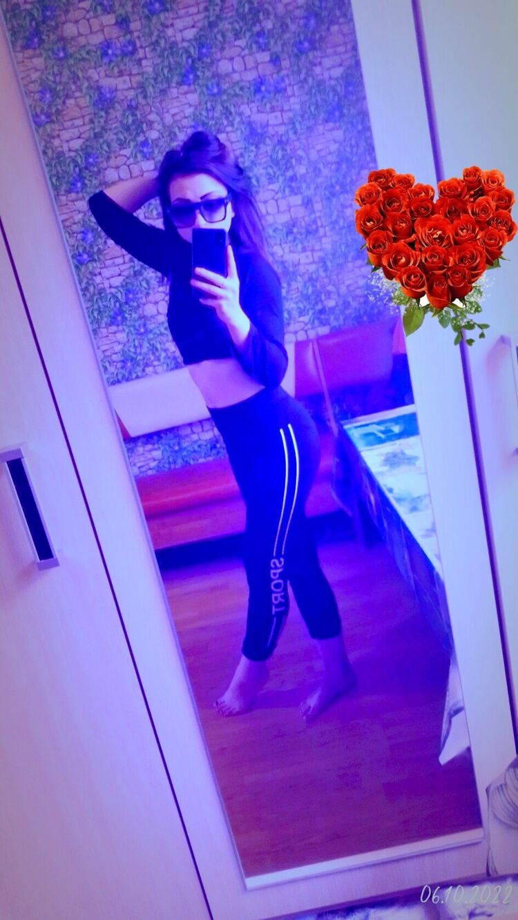  ,   Elena, 26 ,   ,   , 