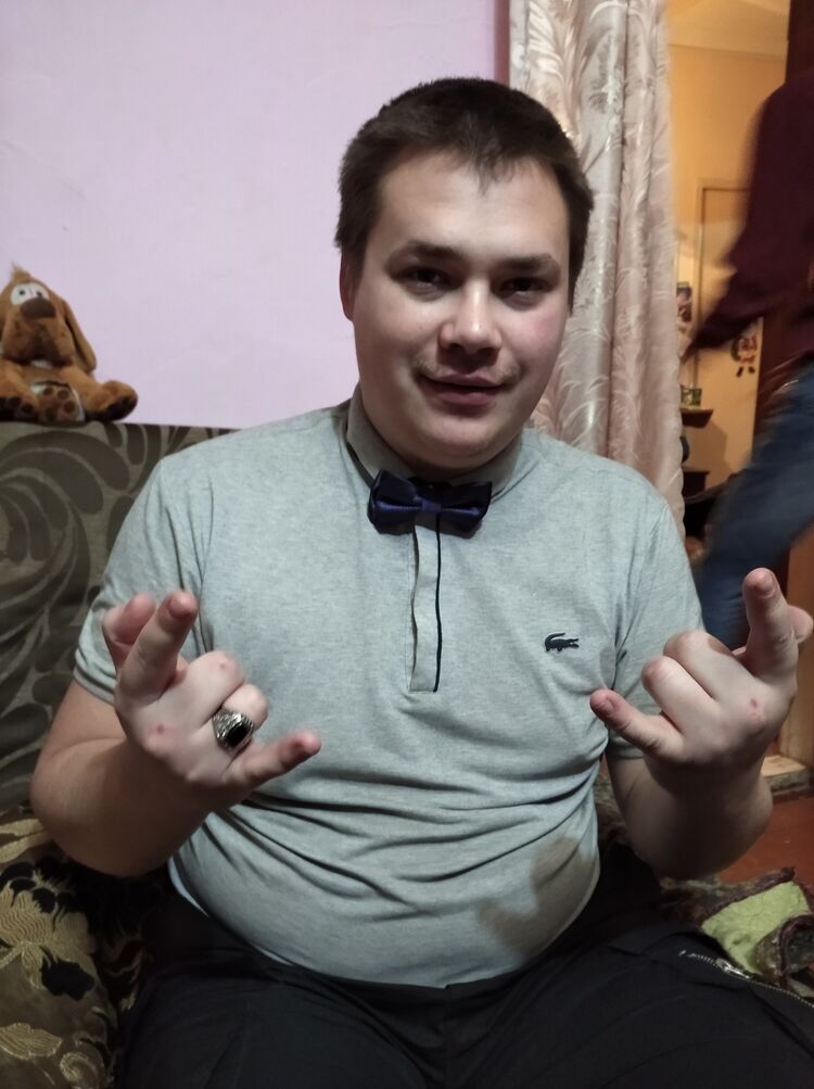  37301598  , 27 ,    
