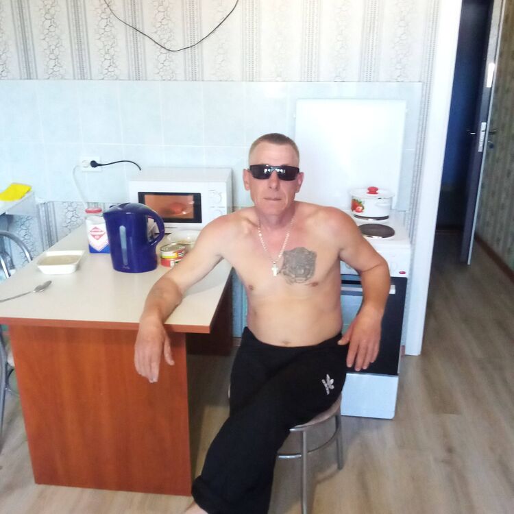  28003848  , 54 ,    