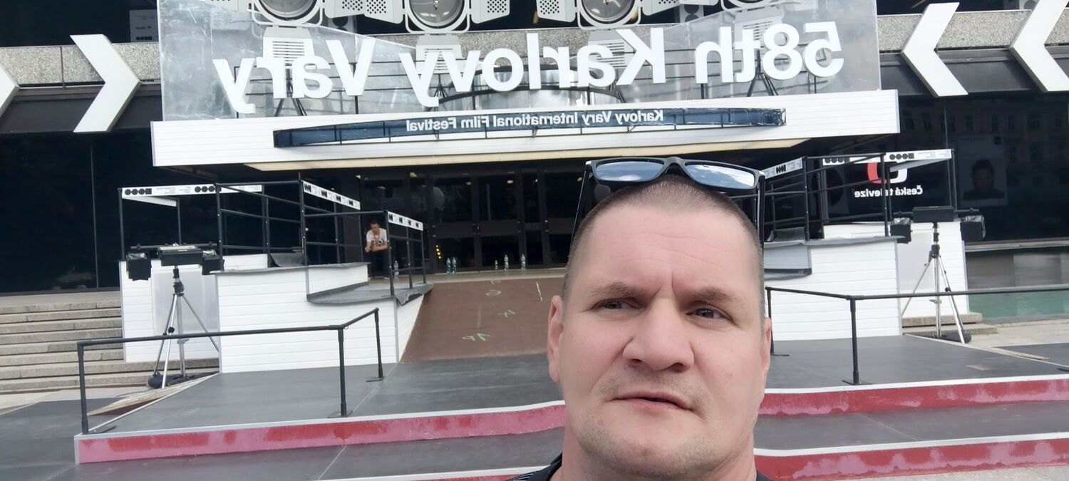  44709148  Janzaman, 48 ,     