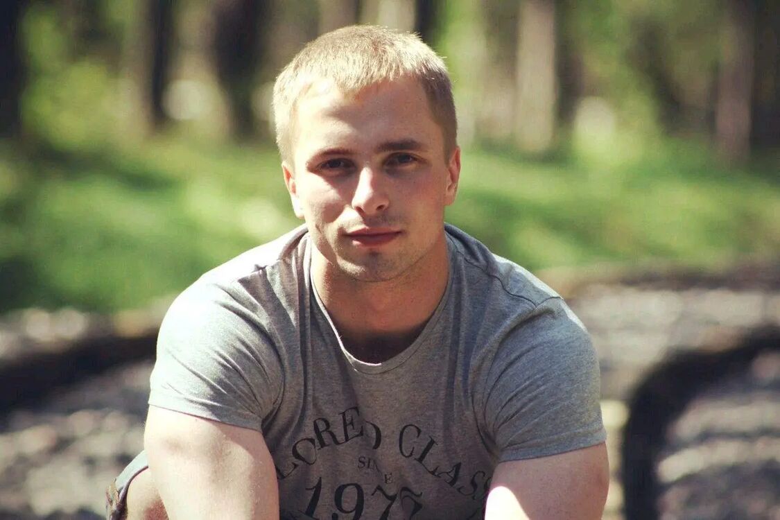  52945318  Roman, 41 ,    Deleted