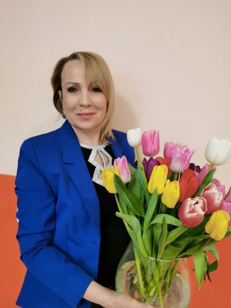  39163098  OLGA, 57 ,    