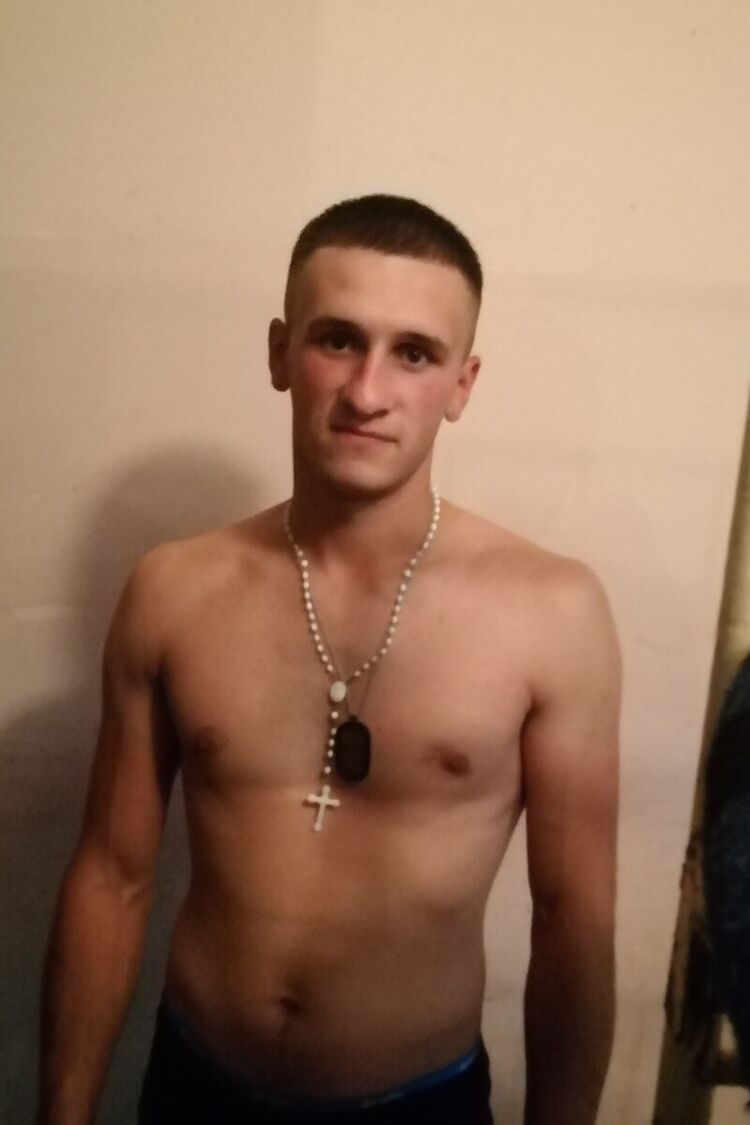  21678688  , 28 ,    