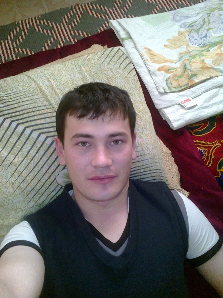  5796488  Amir, 33 ,    