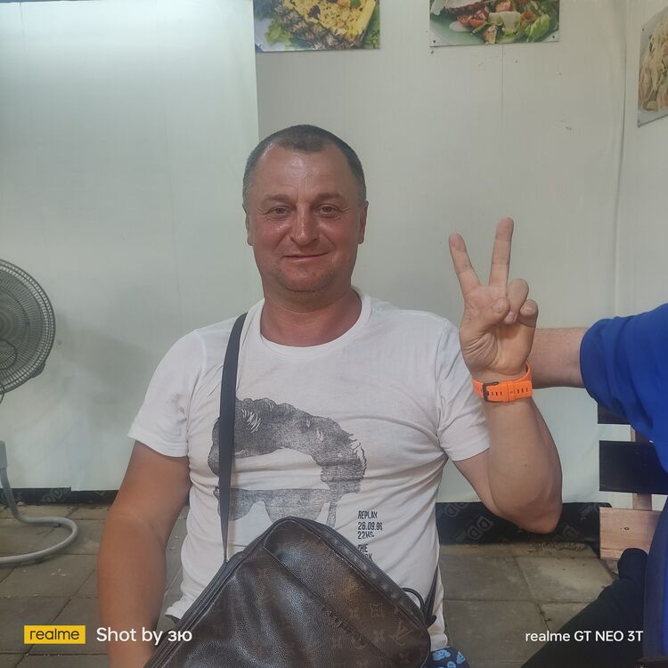 ���������� Ban Phattha Ya, ���� ������� Aleksandr, 50 ���, ������������ ��� ������, ����� � ���������