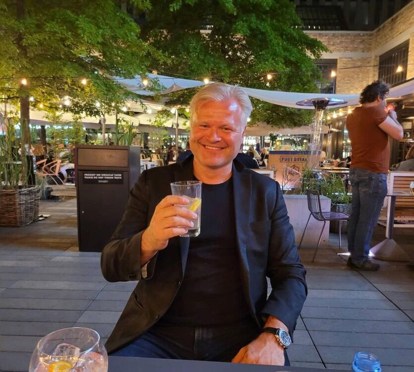  23448128  Kristan, 62 ,    Azor