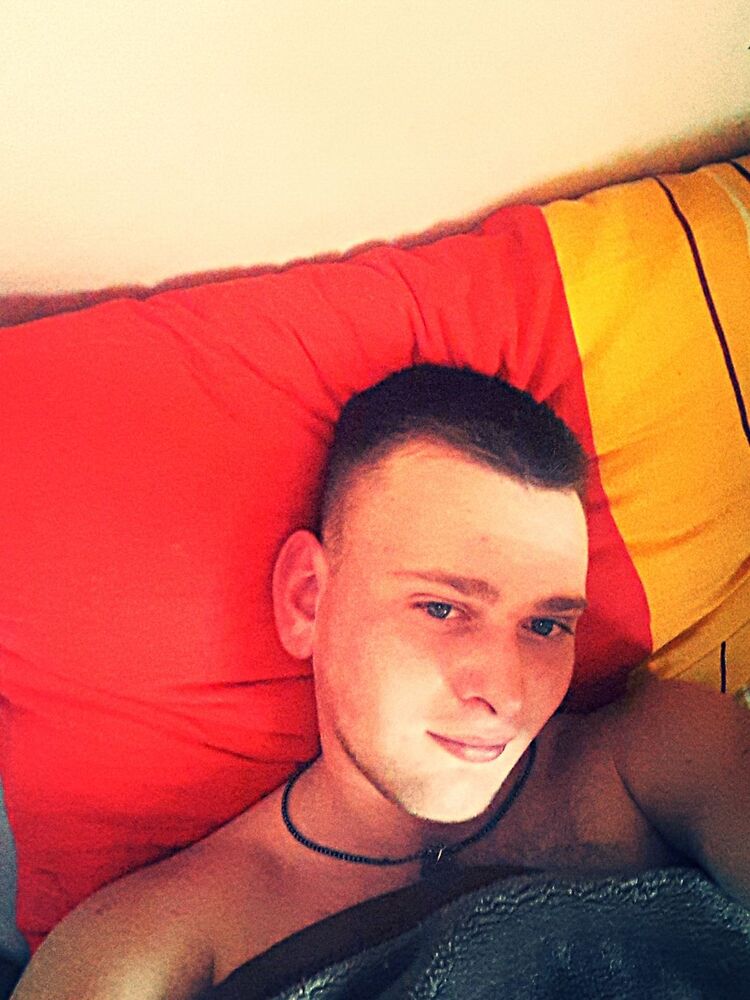  54146238  Oleksandr, 31 ,    