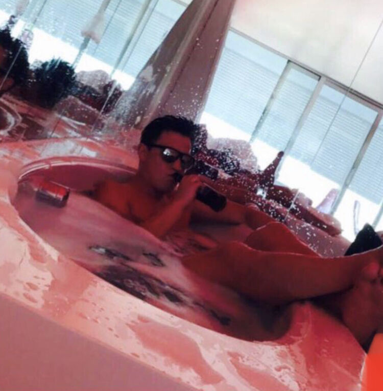 ���� 37702488 ������� ���, 32 ����, ���� ���������� � ������