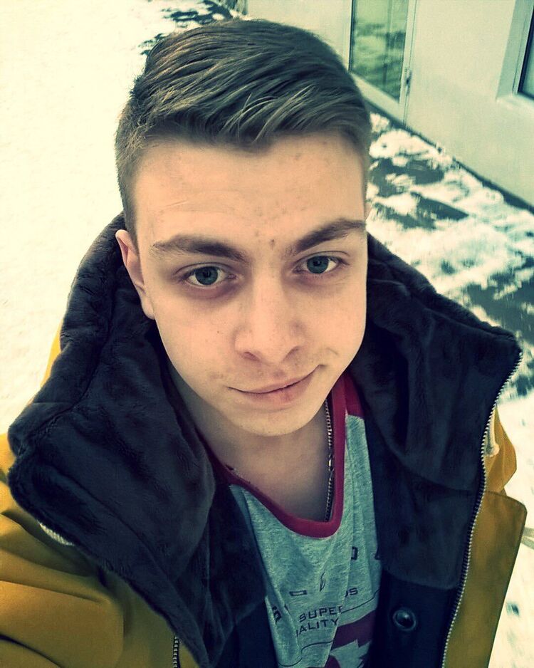  37783088  , 27 ,    