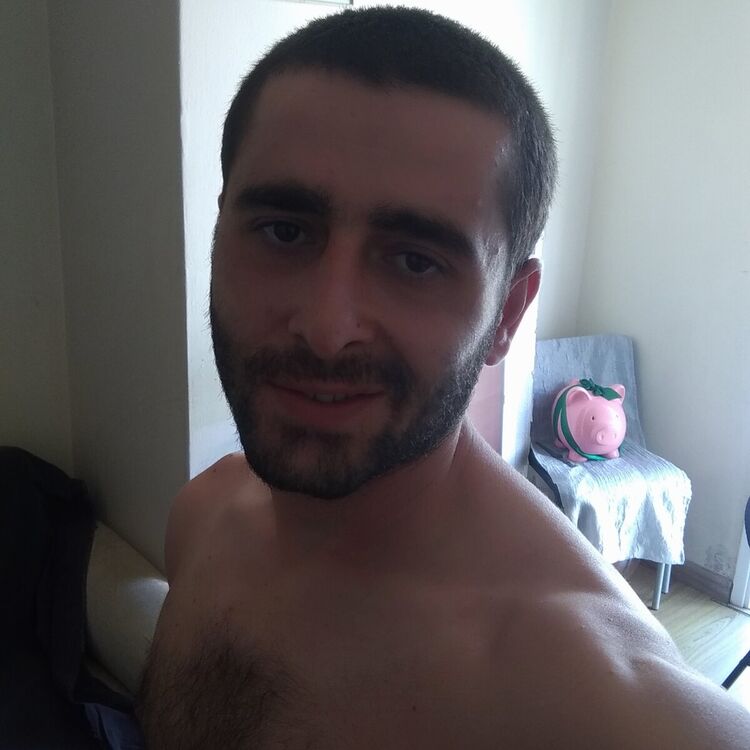  20896288  Gio, 33 ,    Nicosia