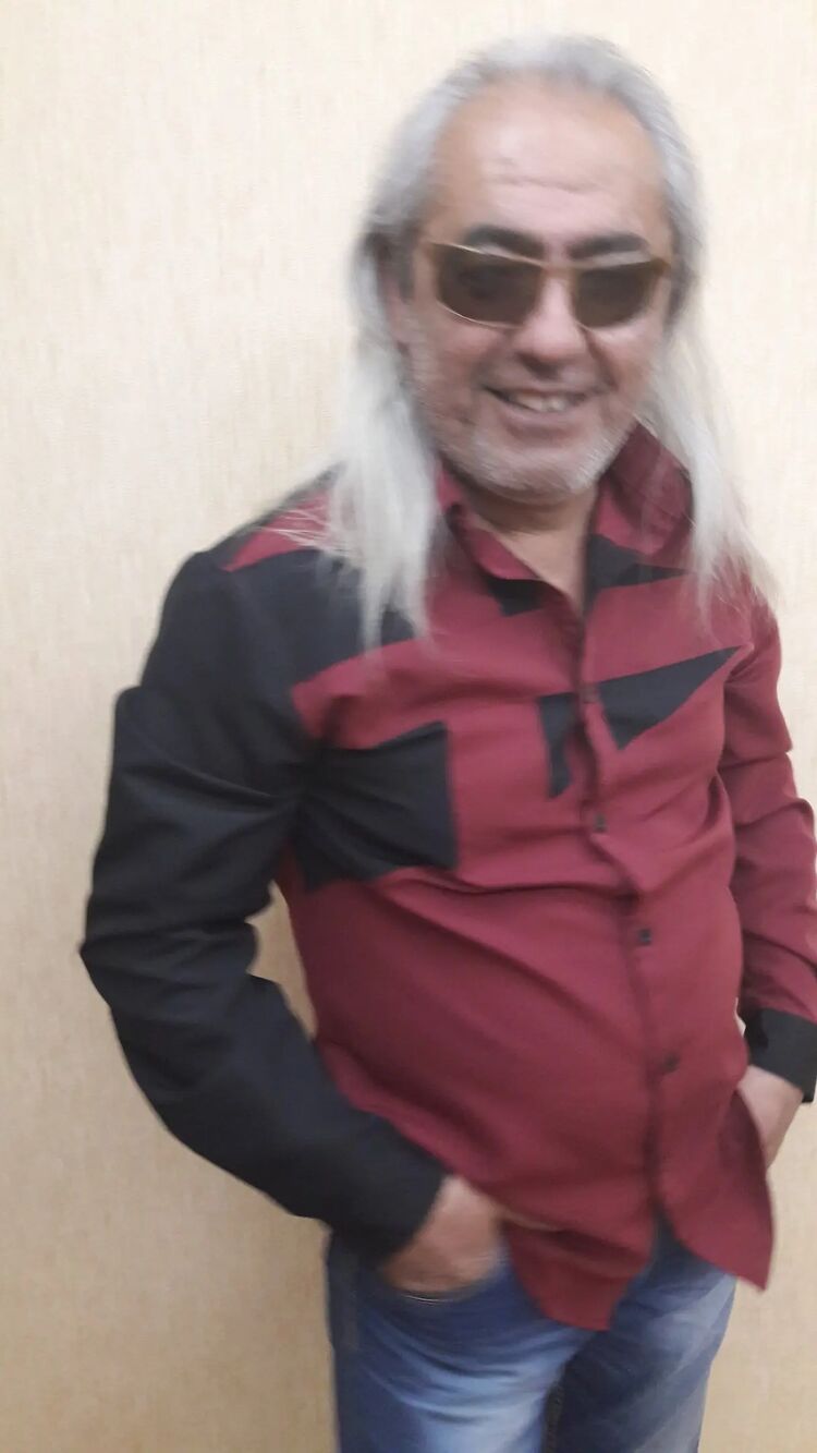  40246758  Alisher, 58 ,    
