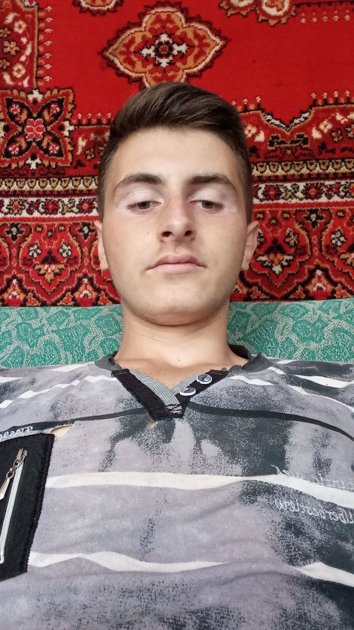  32852798  , 22 ,    