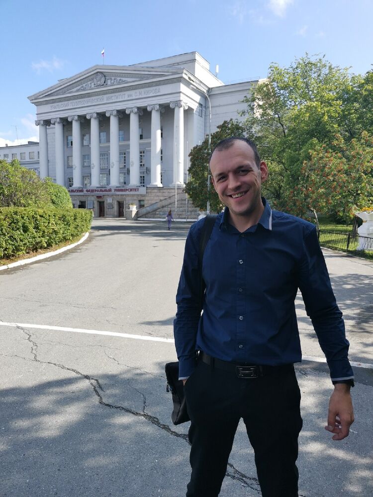  ,   Igor, 38 ,   c 