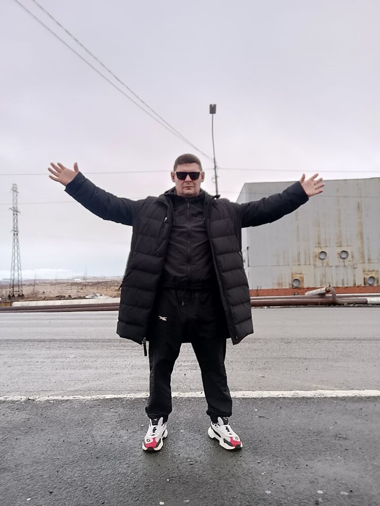  39052898  , 45 ,    