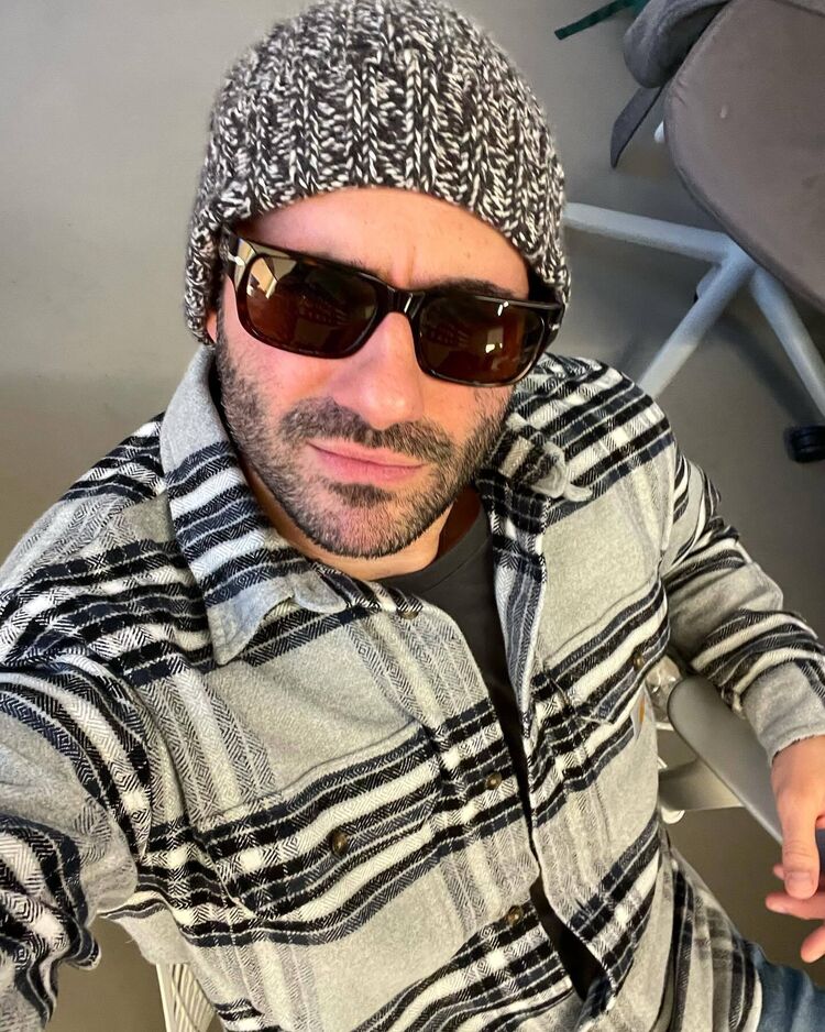  54340859  , 34 ,    Albury