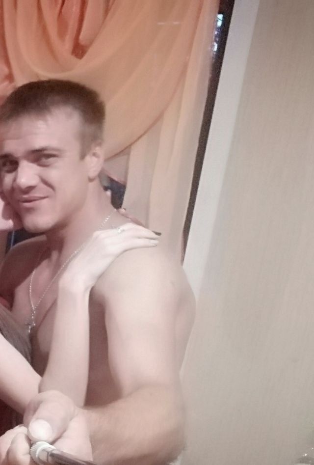  ,   Evgenii, 42 ,   ,   , c 