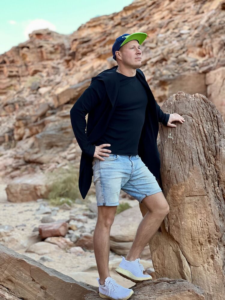  51486438  , 39 ,    Phuket