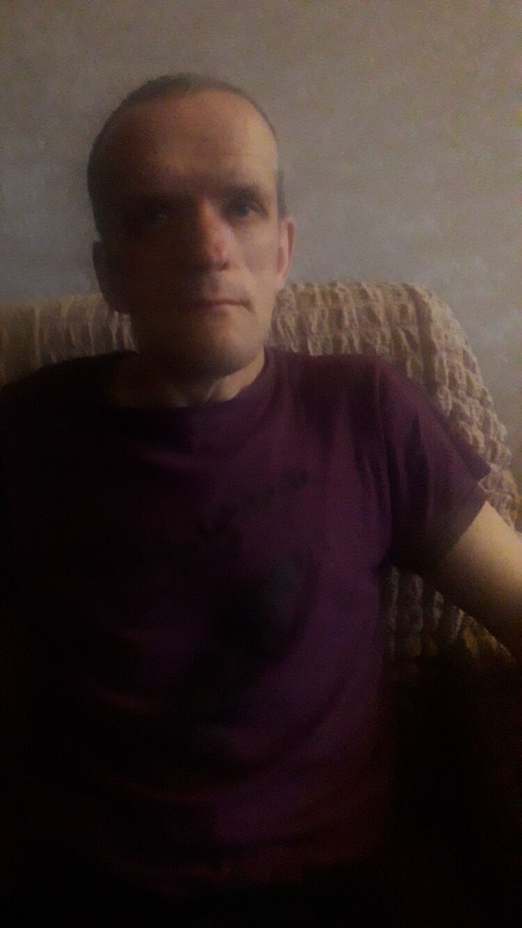  33493228   , 52 ,    