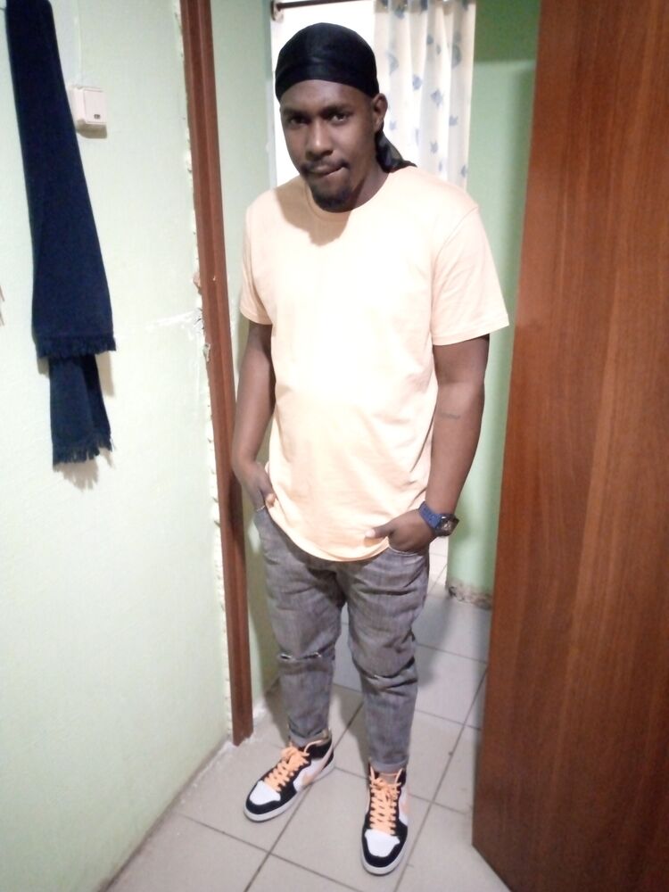  41362788  Liedsan, 26 ,    